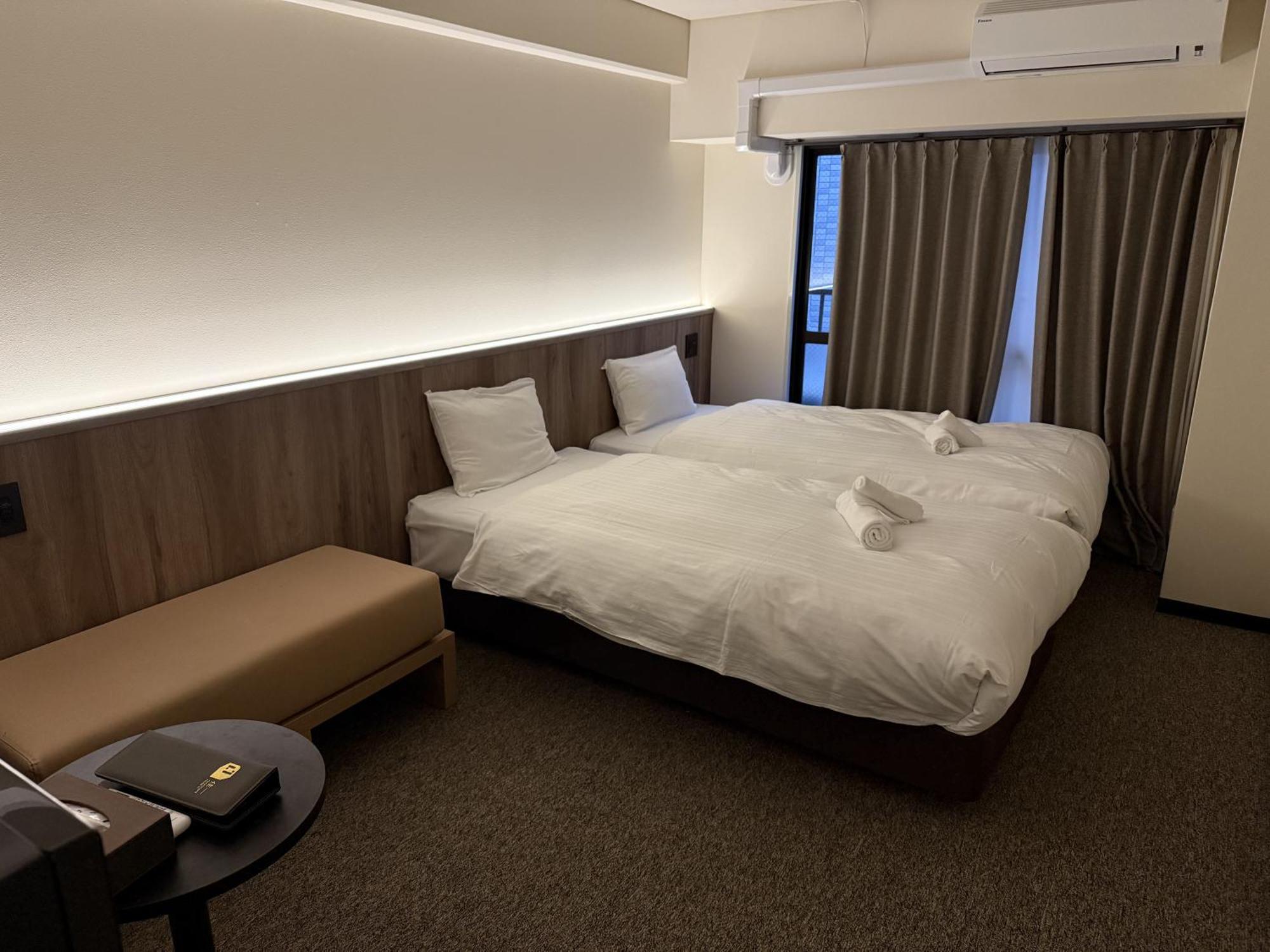Lite House Shinsaibashi IV Hotel Osaka Exterior foto